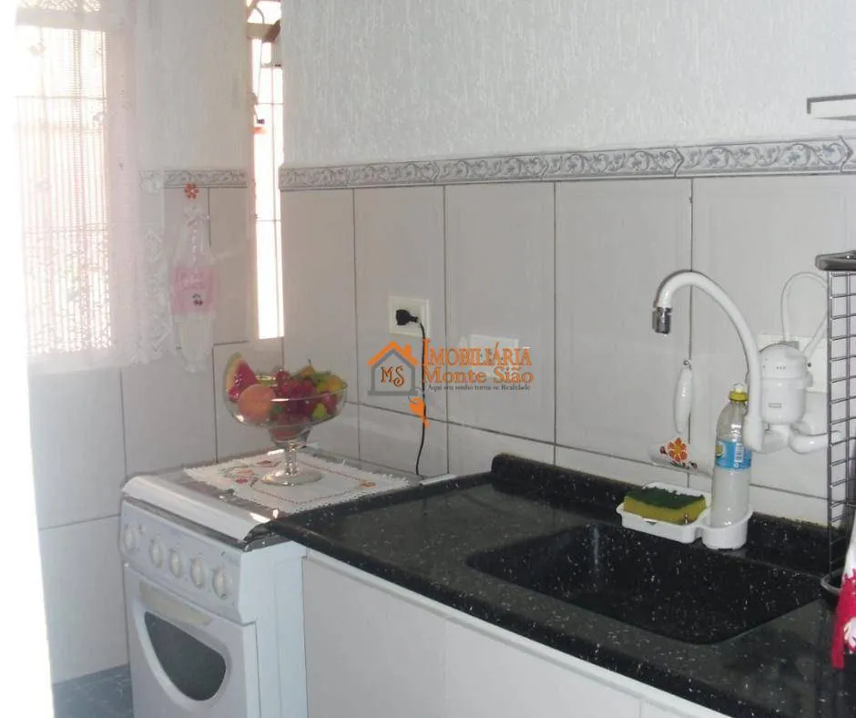 Imagem Apartamento com 2 dormitórios à venda por R$ 160.000,00 - Vila Carmela I - Guarulhos/SP