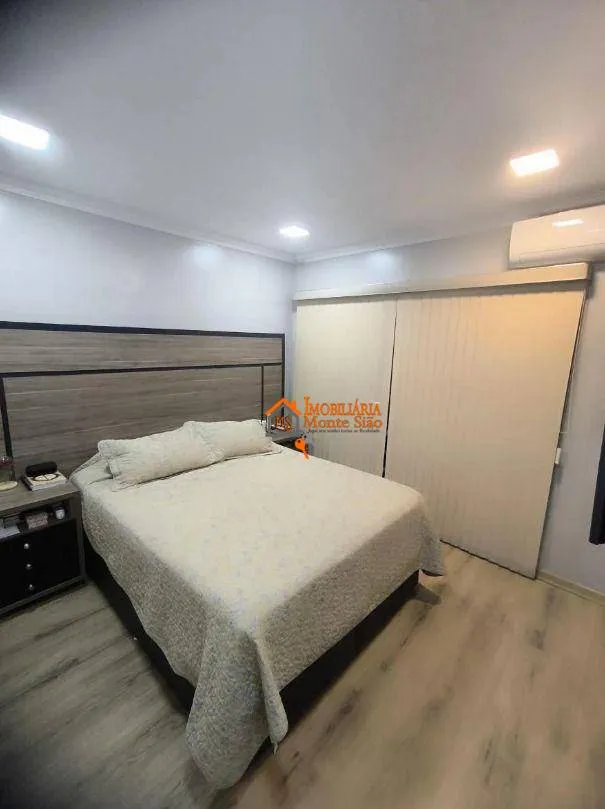 Imagem Sobrado com 3 dormitórios à venda, 356 m² por R$ 970.000 - Jardim Munhoz - Guarulhos/SP