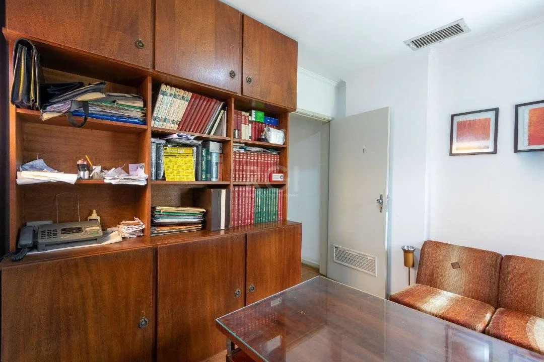 Imagem Casa para Venda - 280m², 4 dormitórios, sendo 1 suites, 3 vagas - Vila Assunção