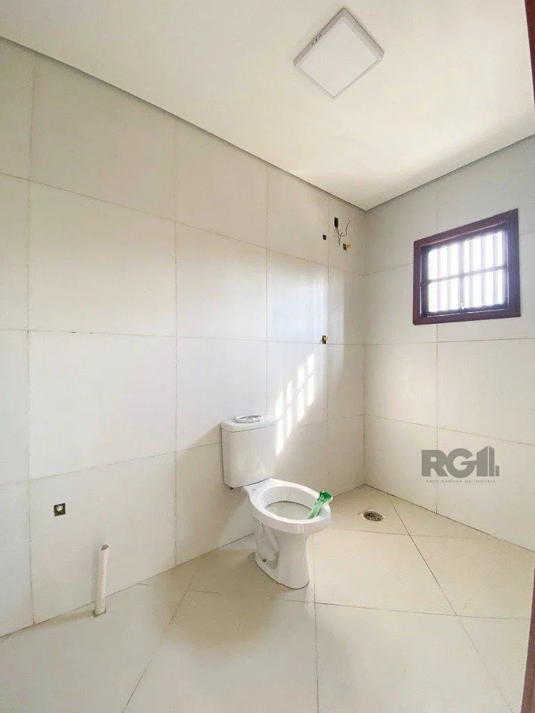 Imagem Casa de 3 dormitórios no bairro Mário Quintana