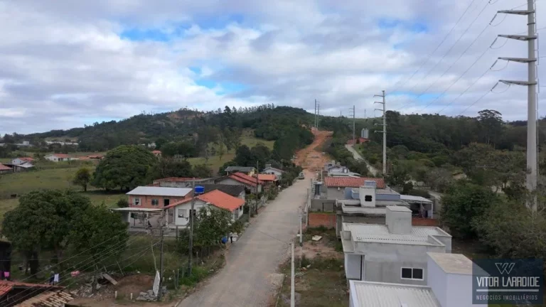 Terreno à Venda em Capivari de Baixo SC  250m²