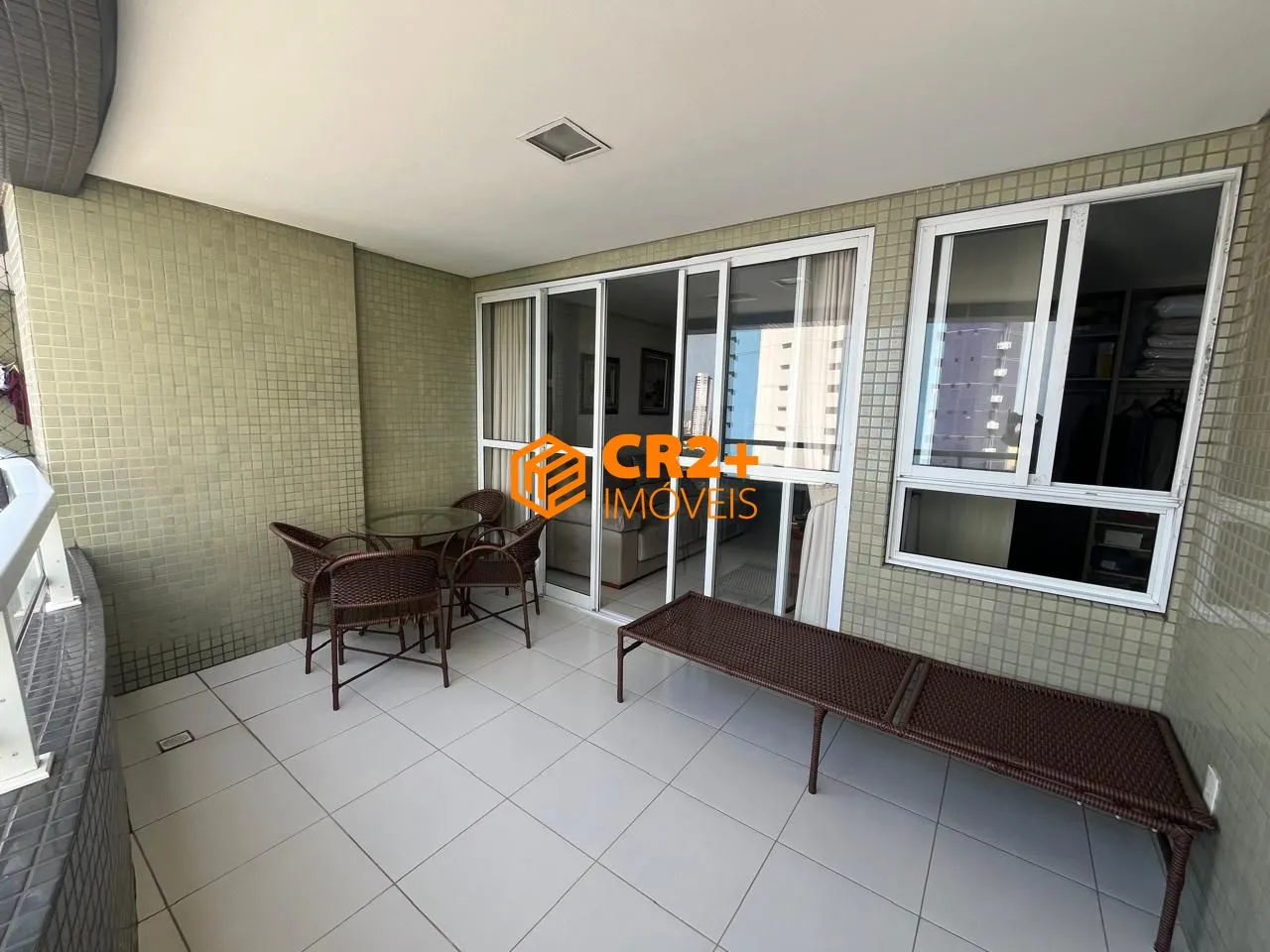 Imagem Vendo apartamento alto padrão em Miramar - João Pessoa com 4 quartos - 130m² POR