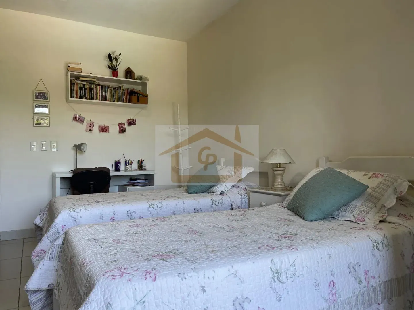 Imagem Casa em Condomínio, 3 quartos (1 suíte) 4 vagas