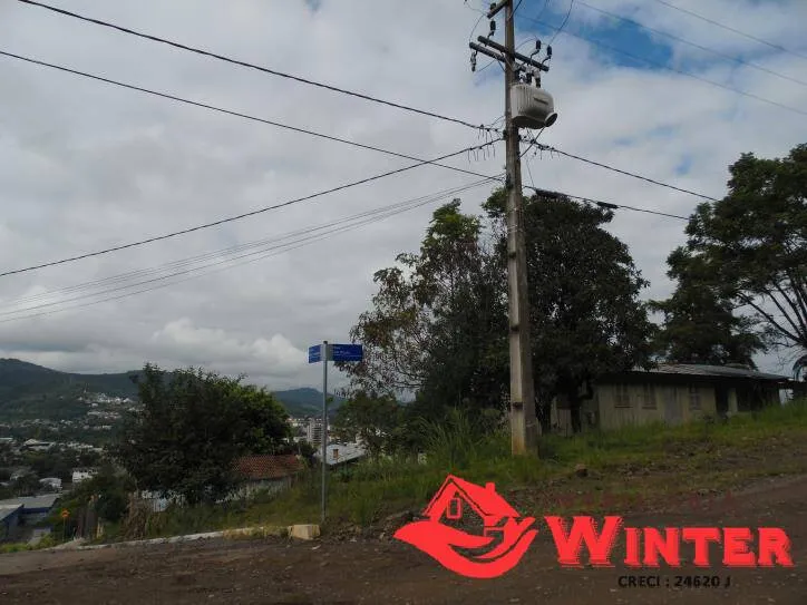 Imagem Terreno com 2.285,50m2 na parte alta do Centro, com vista para a cidade