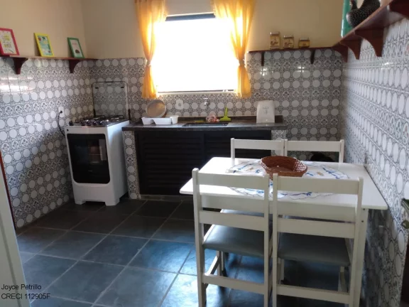 Imagem Oportunidade Única de Investimento! Salão Comercial + Apartamento Residencial à Venda em Peruíbe. Bem Pertinho do Mar.