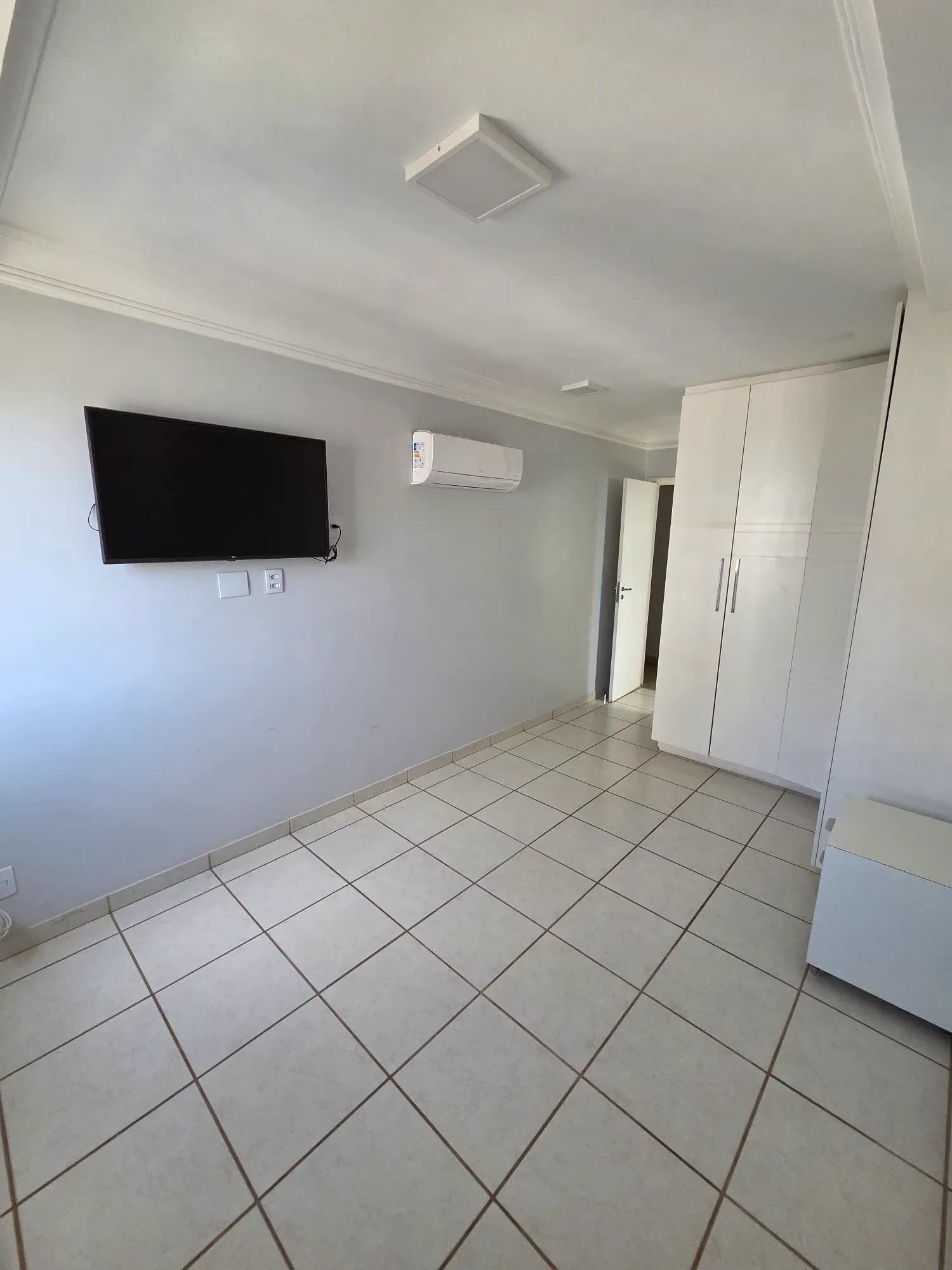 Imagem Apartamento com 3 Quartos à Venda, 113 m² em Setor Oeste - Goiânia