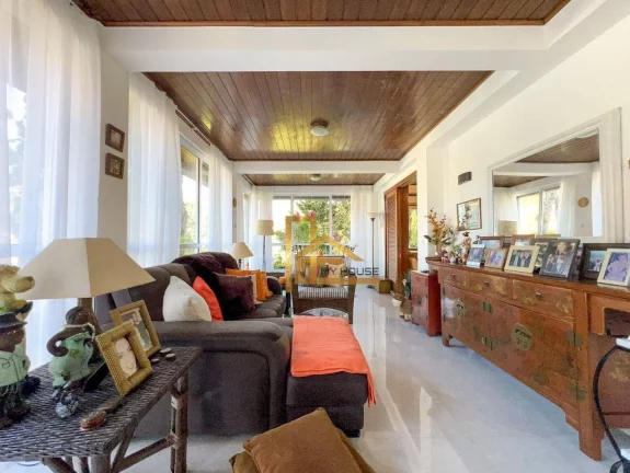 Imagem Casa de Alto Padrão no bairro do Golfe em Teresópolis-RJ