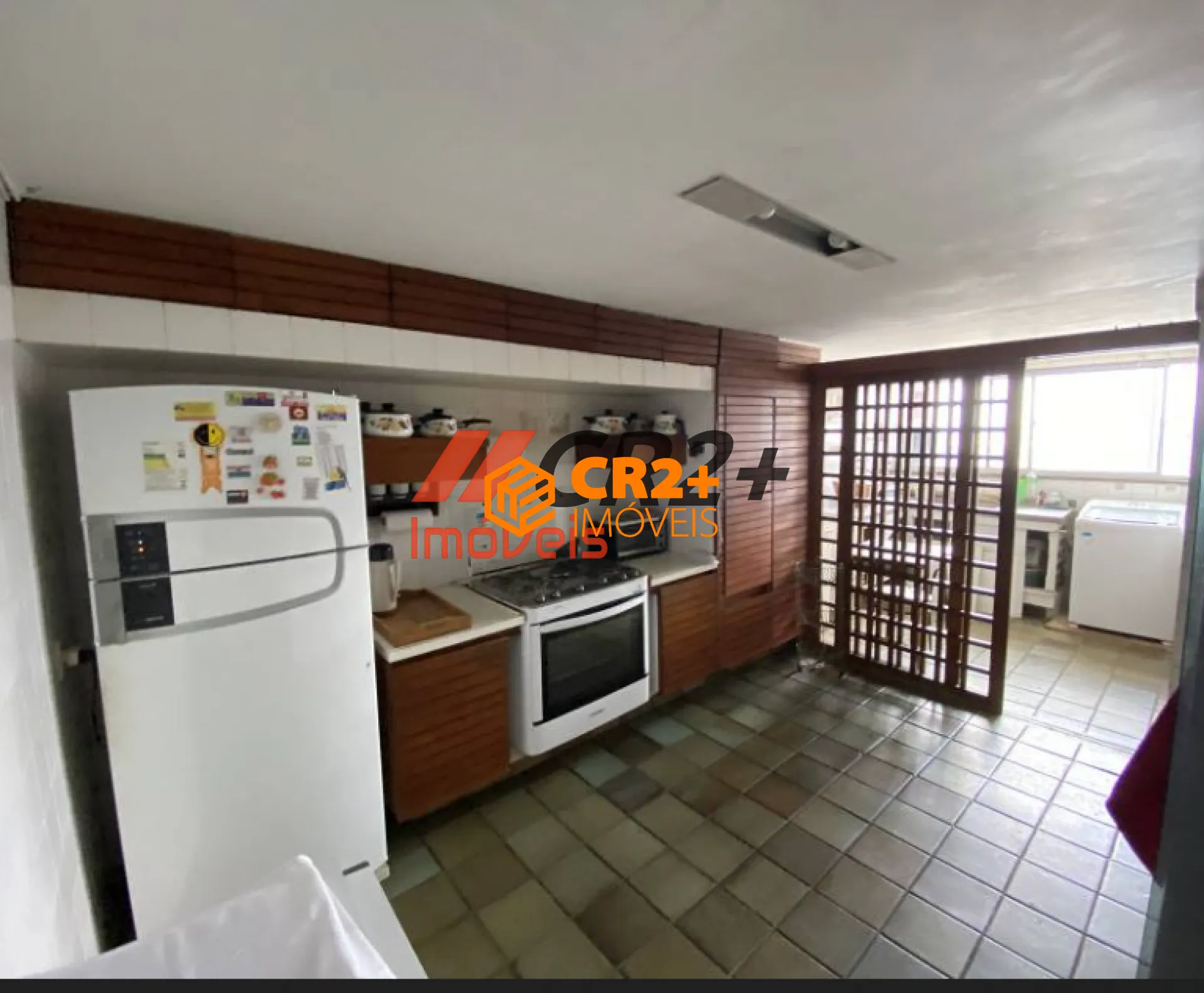 Imagem Cobertura à Venda com 06 quartos, 03 suítes em Boa Viagem com 345M².