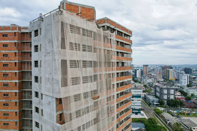 Imagem Apartamento 2 quartos sendo 2 suítes para venda no bairro Centro em Torres