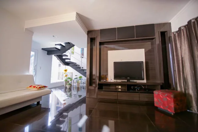 Imagem CASA residencial dentro de condomínio