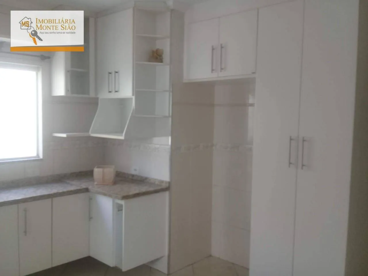 Imagem Sobrado com 4 dormitórios à venda, 126 m² por R$ 740.000,00 - Jardim Cocaia - Guarulhos/SP