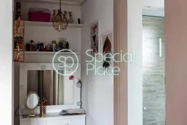 Imagem Lindo apartamento reformado em Santana. São 120m2 de área privativa. São duas suítes + escritór...