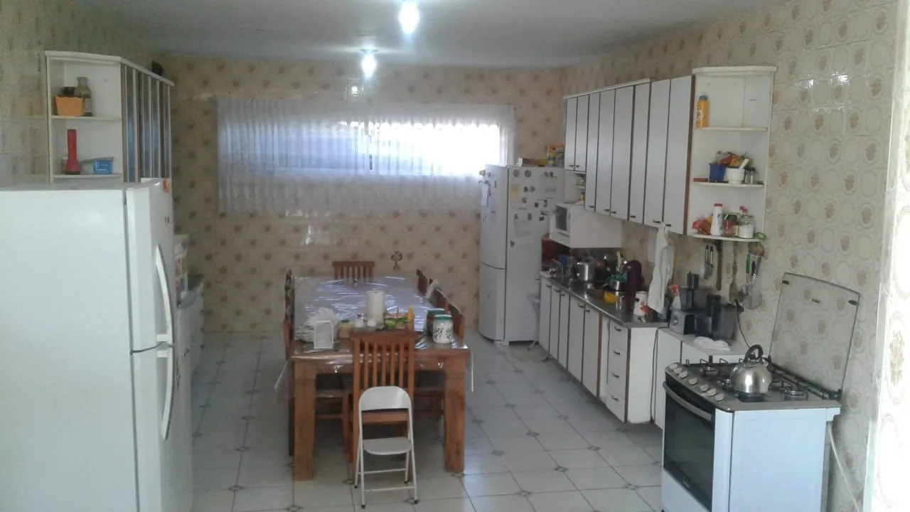 Imagem Comercial à venda 3 Quartos, 1 Suite, 10 Vagas, 664M², São Benedito, Pindamonhangaba - SP