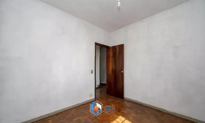 Imagem Sobrado para venda em Vila Santa Catarina com 3 quartos, sendo 1 suíte, 108m²
