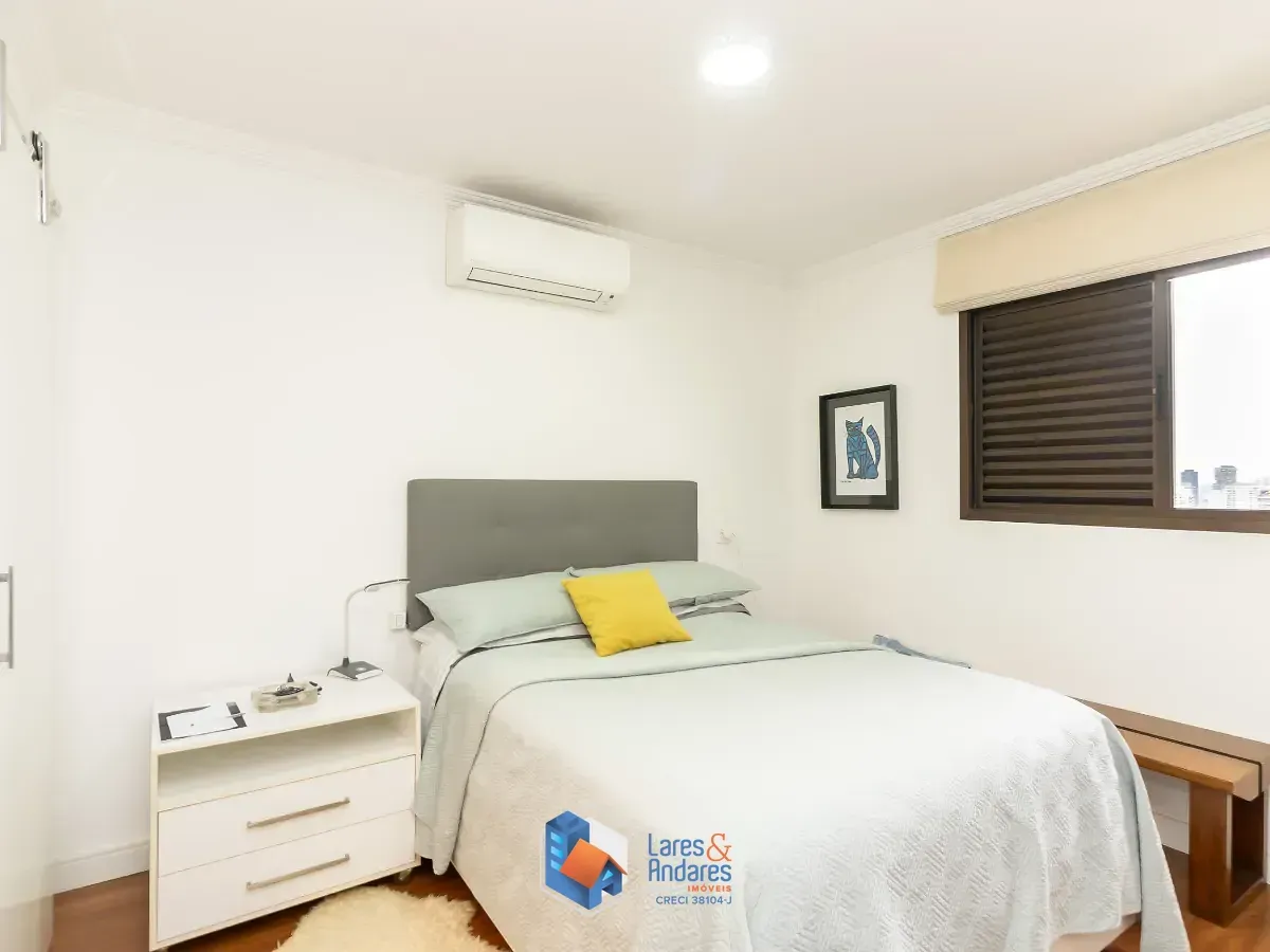 Imagem Apartamento para venda em Santo Amaro com 4 quartos, sendo 2 suítes, 159m²