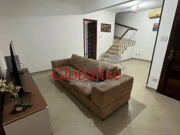 Imagem Casa à venda com 168m², 3 quartos, 1 suíte, churrasqueira, 1 vaga, por R$705.000,00 em Santos
