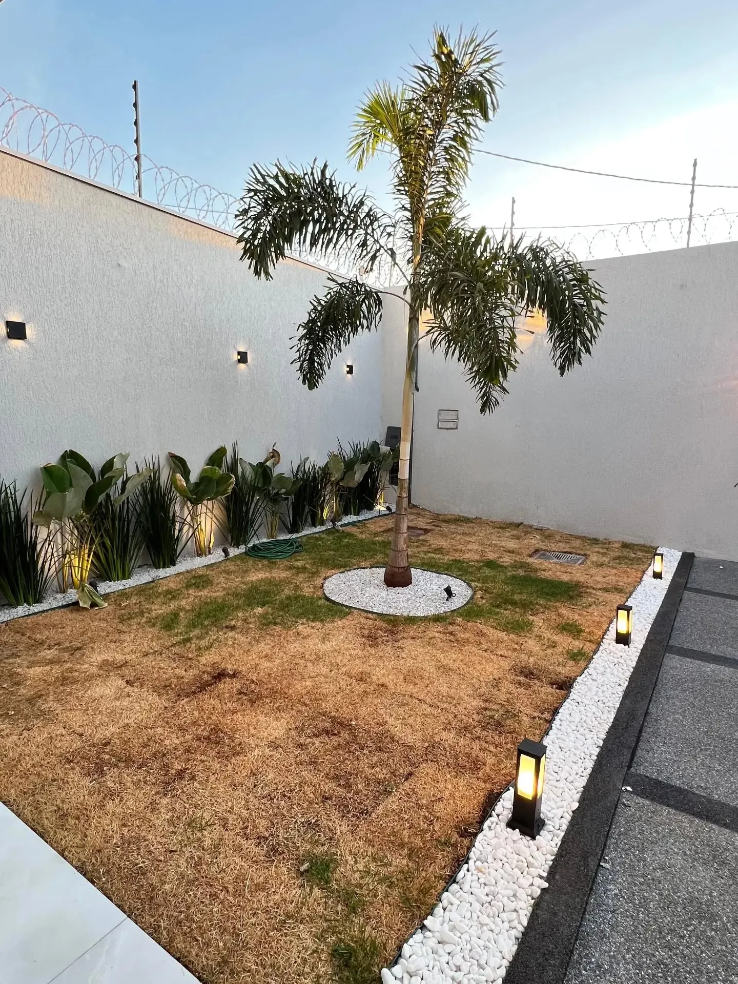 Imagem Casa Sozinha No Lote No Faicalville Com Lazer Completo