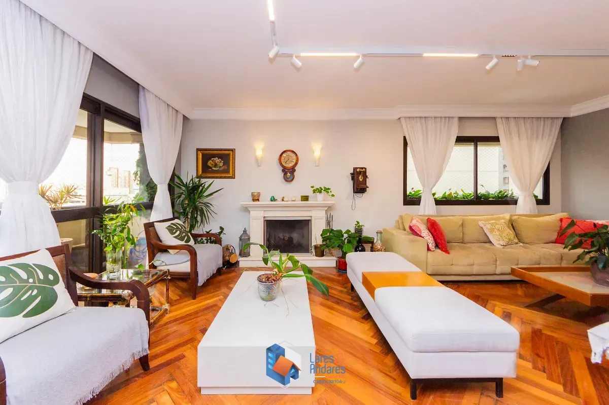 Foto do imóvel Apartamento para venda em Vila Andrade com 6 quartos, sendo 4 suítes, 250m² em Rua Iubatinga