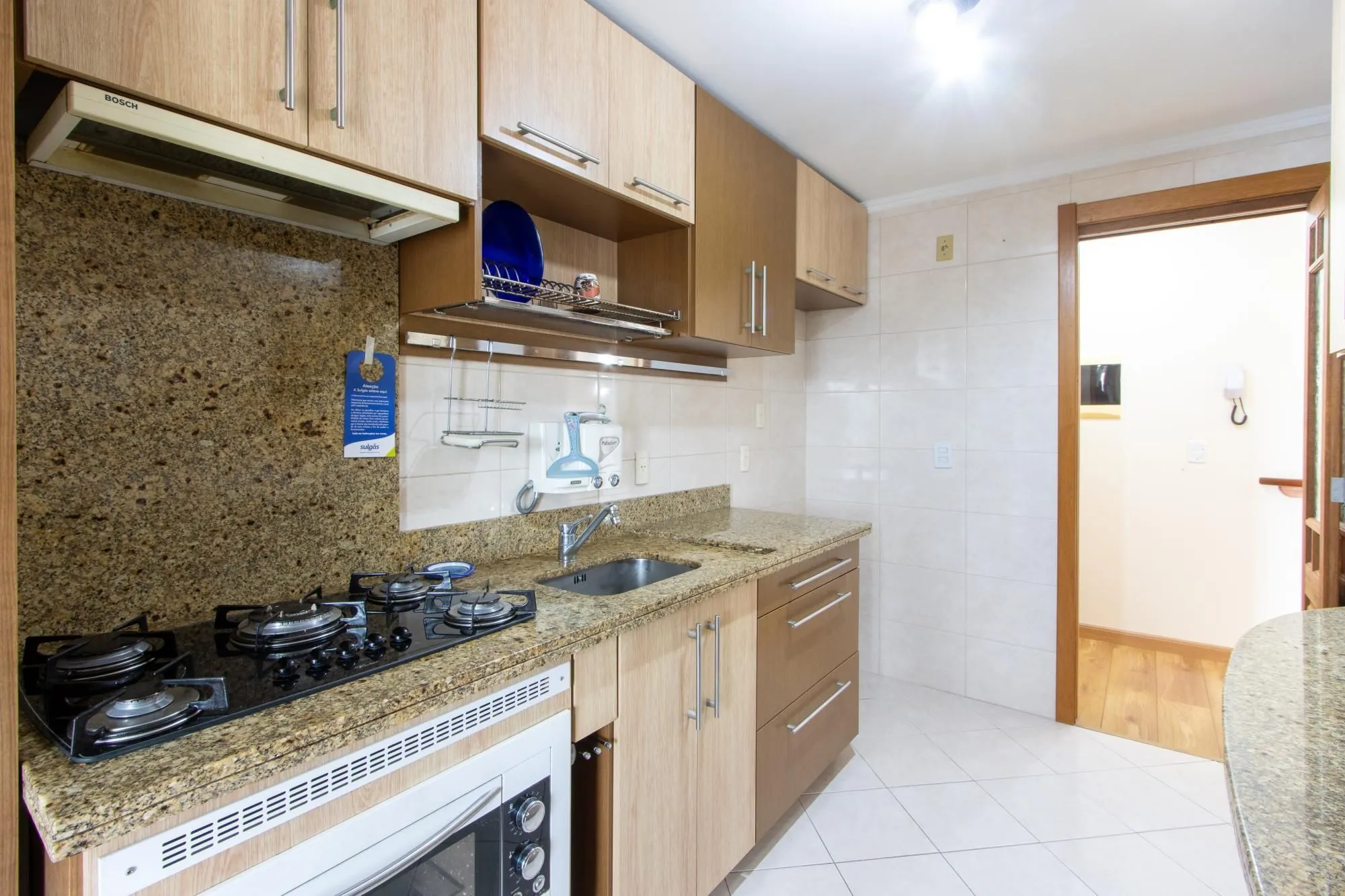 Imagem Apartamento para Venda - 93.43m², 3 dormitórios, 1 suite, 1 vaga - Teresópolis