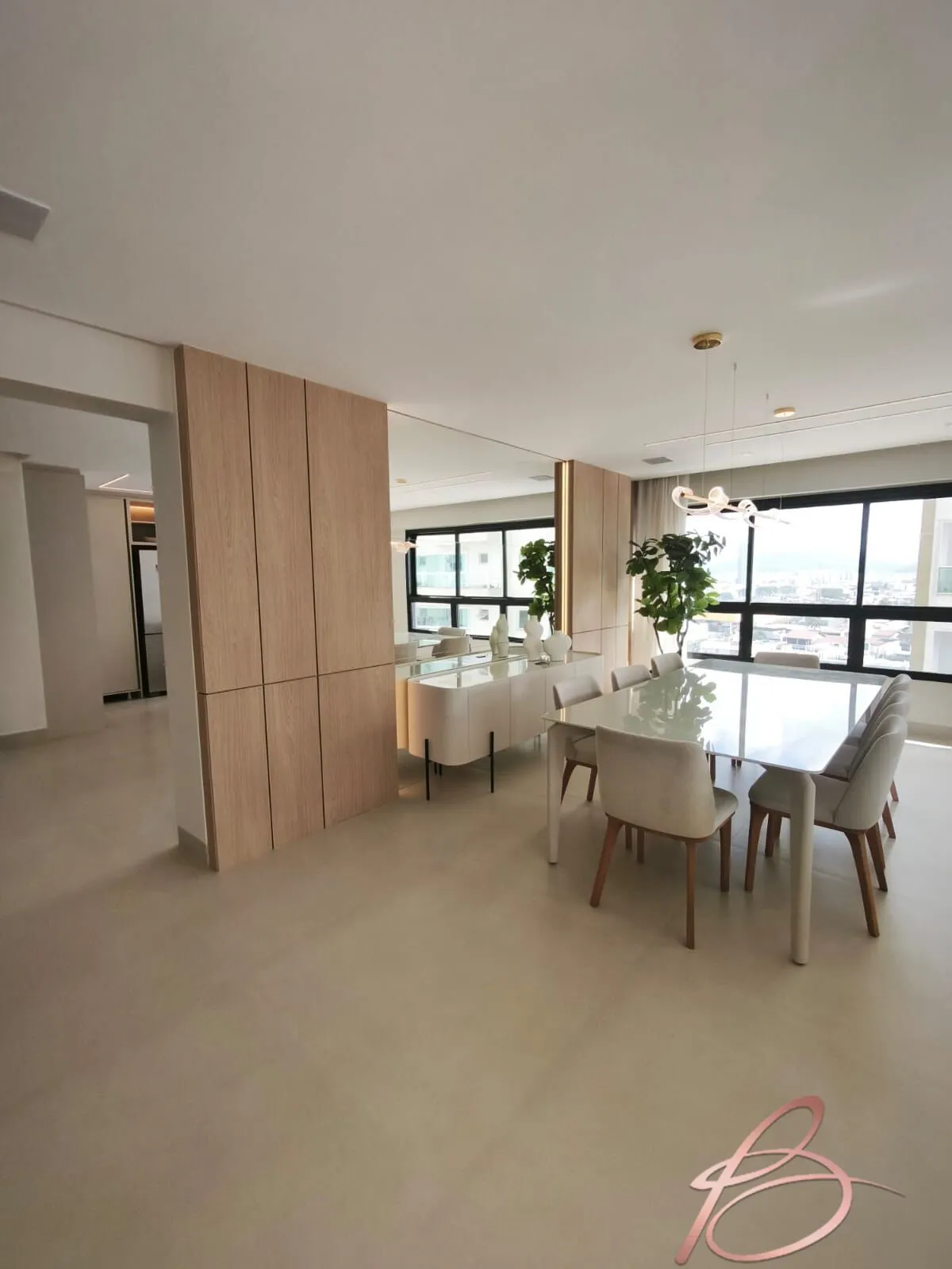 Imagem Apartamento alto padrão com 237 metros e 4 suítes