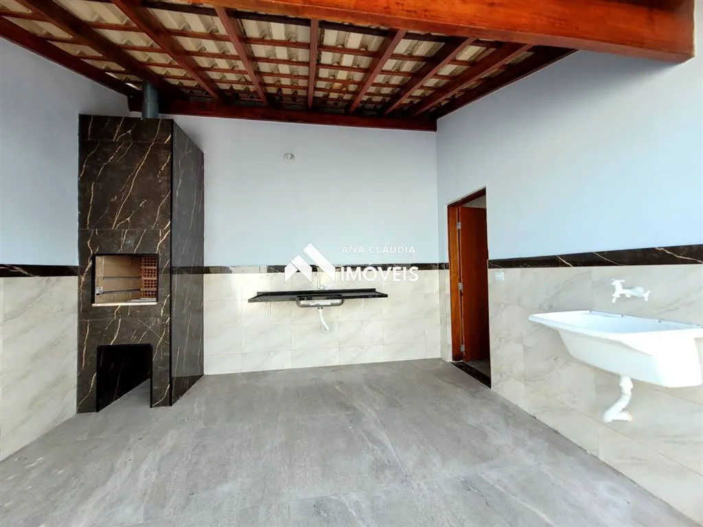 Imagem CASA A VENDA NA PRAIA DE MONGAGUÁ