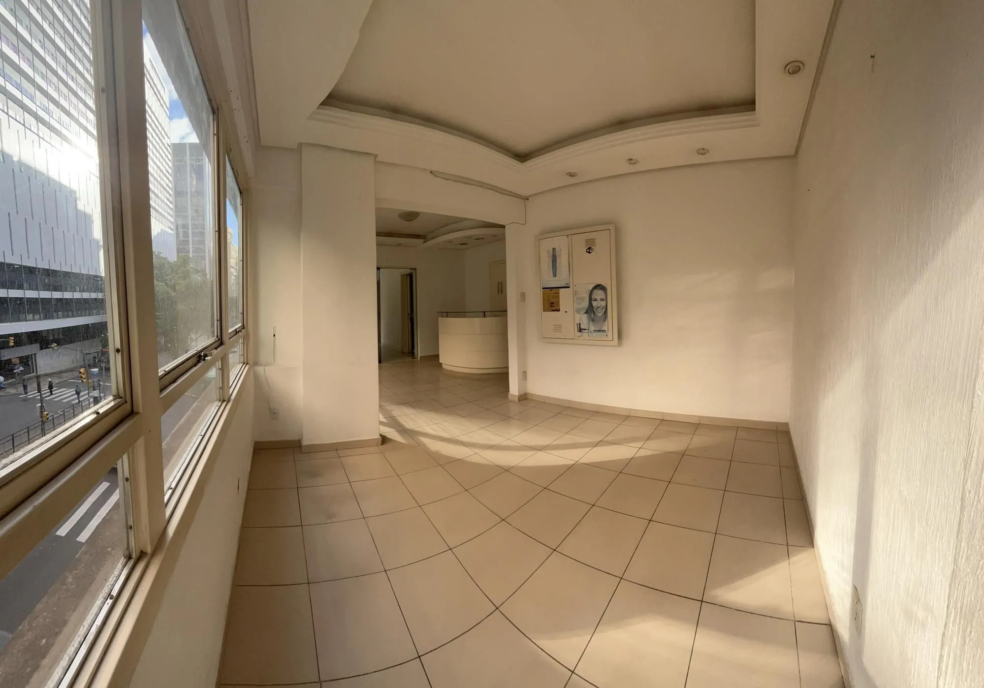 Imagem Excelente Oportunidade! Sala comercial para venda no centro de Porto Alegre.