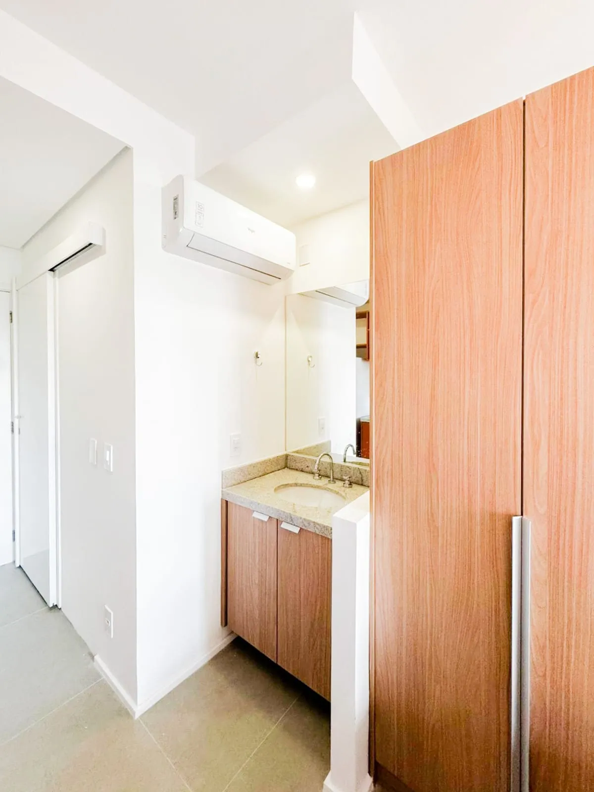 Imagem Apartamento com 1 Quarto para alugar, 19m² - Liberdade