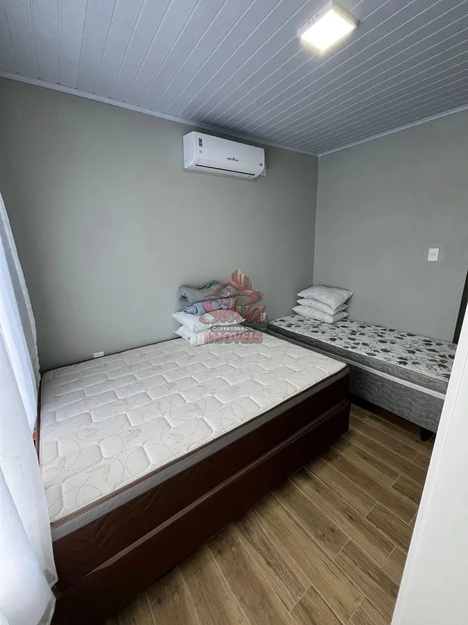 Imagem Casa 2 dormitórios com suíte a 580m do mar no Mariluz