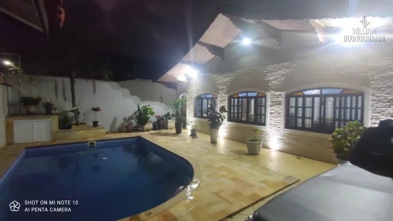 Imagem Casa Isolada à Venda em Flórida, Praia Grande - SP
