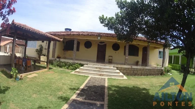 Imagem Casa Linear com 4 Quartos com 945m2 de Área Total à Venda em Praia de Santa Mônica - Guarapari/ES
