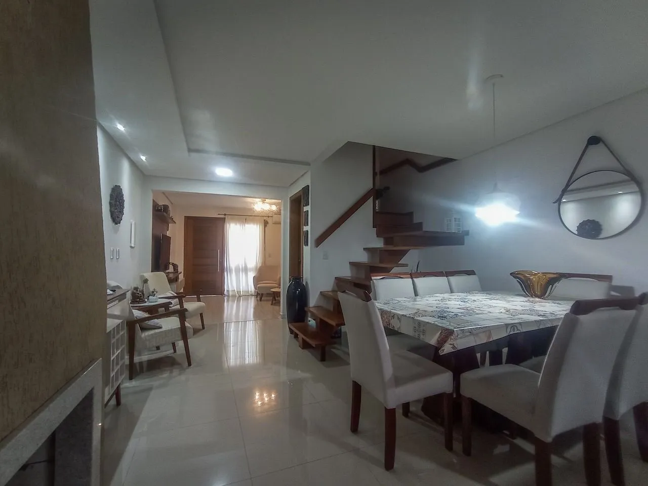 Imagem Casa no bairro Hípica - 3 dormitórios