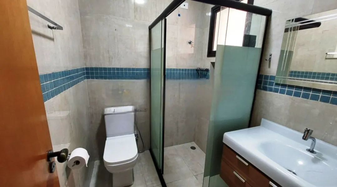 Imagem VENDO LINDA CASA NA AVENIDA CUPECÊ!