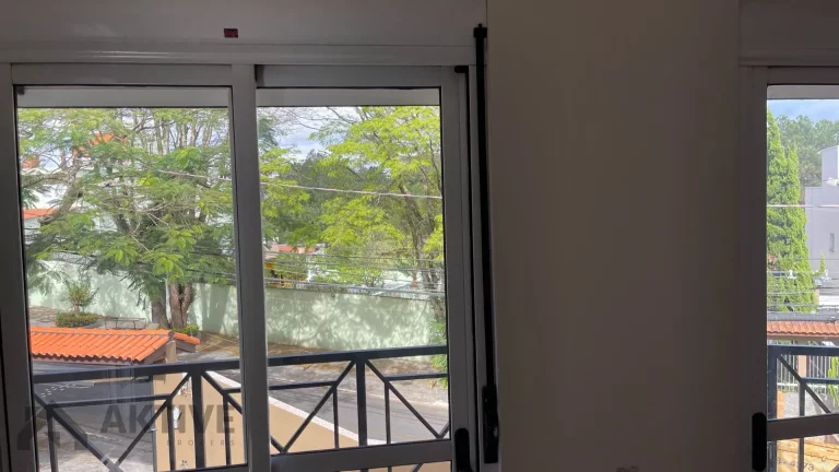 Imagem Casa de Condomínio em Granja Viana - Cotia