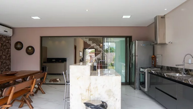 Imagem Luxuosa Casa à Venda no Condomínio Resort Boulevard Lagoa – Serra, ES