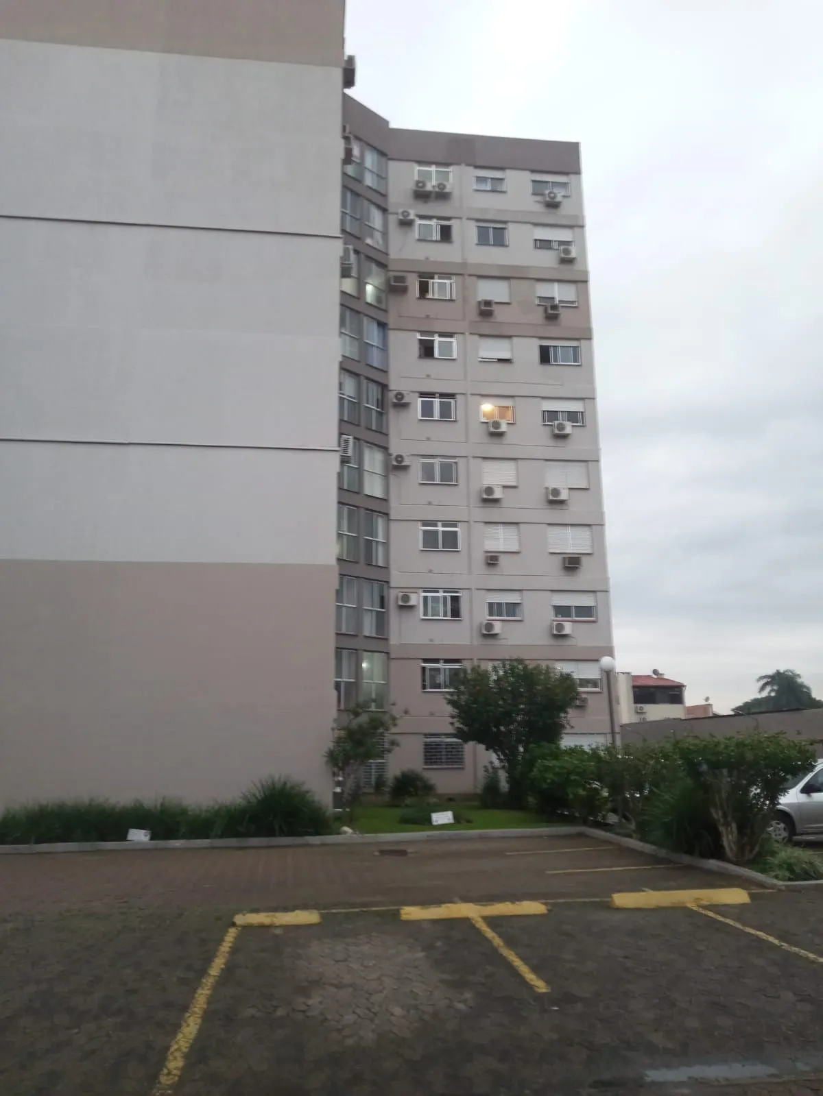Imagem Apartamento três dormitórios, vaga rotativa Bairro Cristal