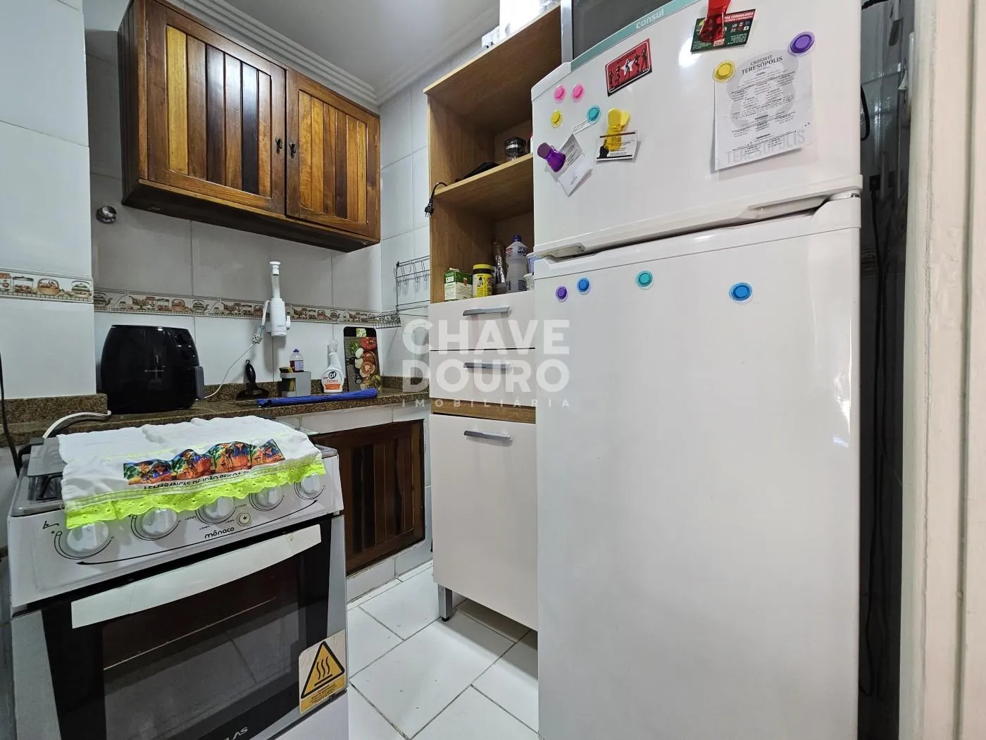 Imagem Apartamento reformado em frente a faculdade UNIFESO no Alto!