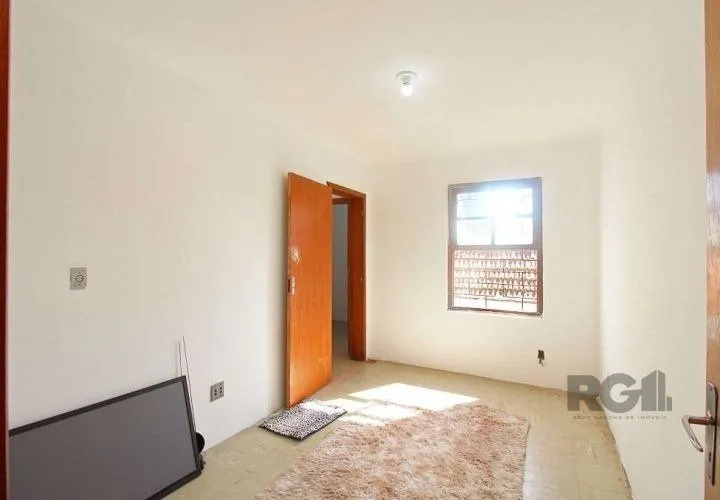 Imagem casa - 4 dorms. - 2 vagas - 200 m² - Partenon