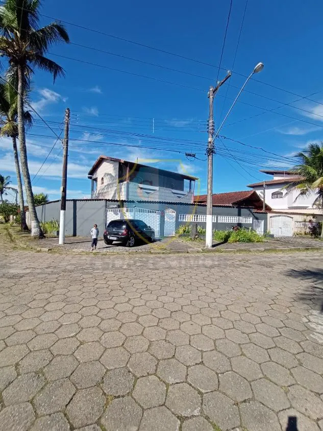 Foto do imóvel Casa 3 dorms um Suíte e Piscina