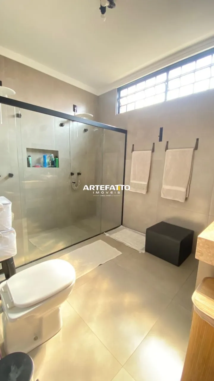 Imagem Casa com 3 dormitórios no bairro Vila Imperador