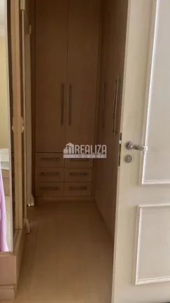Imagem Casa à venda no bairro Santa Maria, Uberaba - 5 dormitórios, piscina e sauna