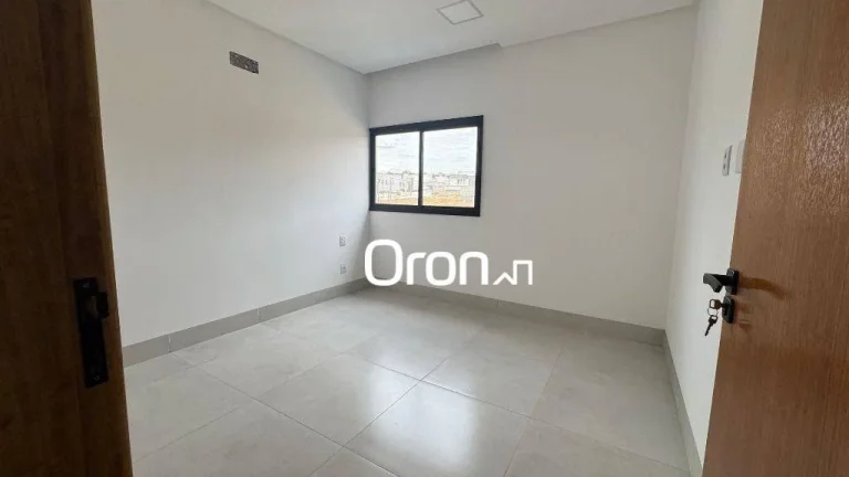 Imagem Sobrado à venda, 199 m² por R$ 1.700.000,00 - Jardins Porto - Senador Canedo/GO