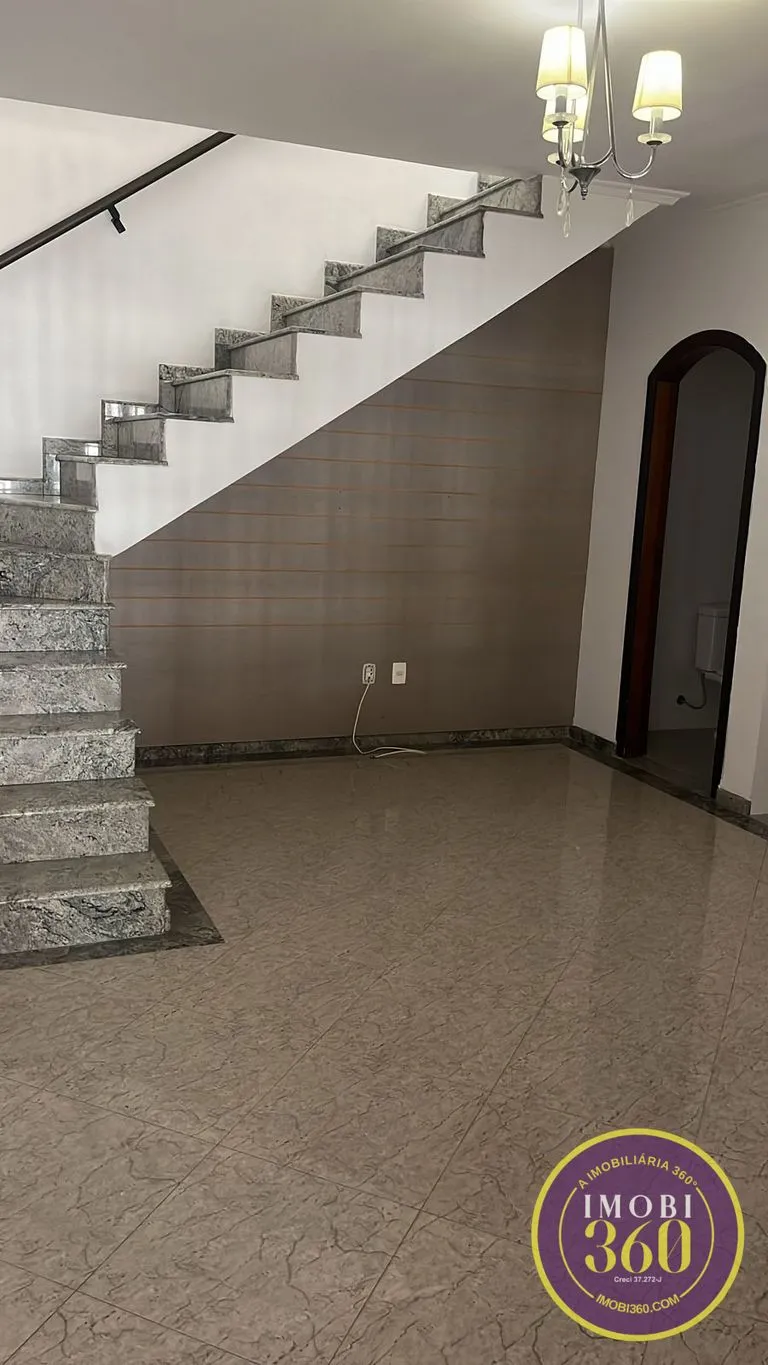 Imagem LINDO SOBRADO COM VAGA PARA 3 VEÍCULOS, NO PQ CRUZEIRO DO SUL