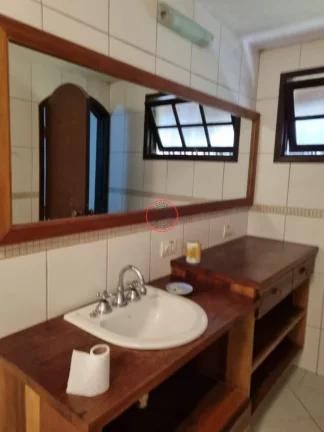 Imagem CASA A VENDA NO CENTRINHO DE BOISSUCANGA, COM 2 SUÍTES A 100 METROS DA PRAIA, ACEITA PERMUTA EM SÃO JOSÉ DOS CAMPOS