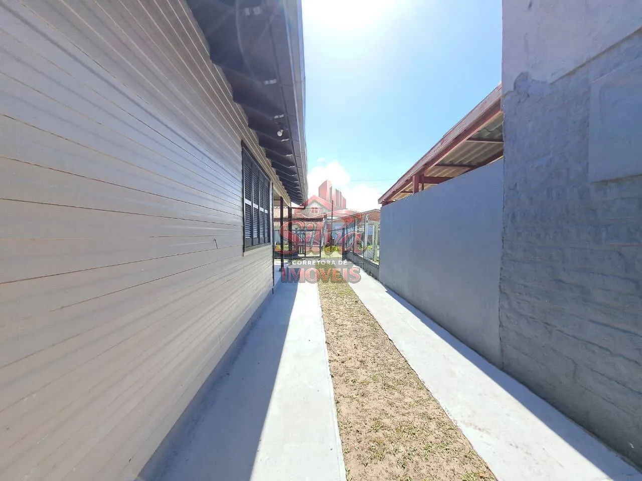 Imagem Casa 3 dormitórios com anexo a 180m do mar
