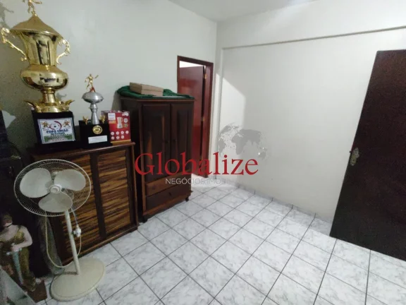 Imagem Casa Duplex com 4 suítes e uma delas com hidro-massagem, Piscina, Churrasqueira, Salão de Festas no Campo Grande em Santos (SP) por R$.1.500.000,00 !