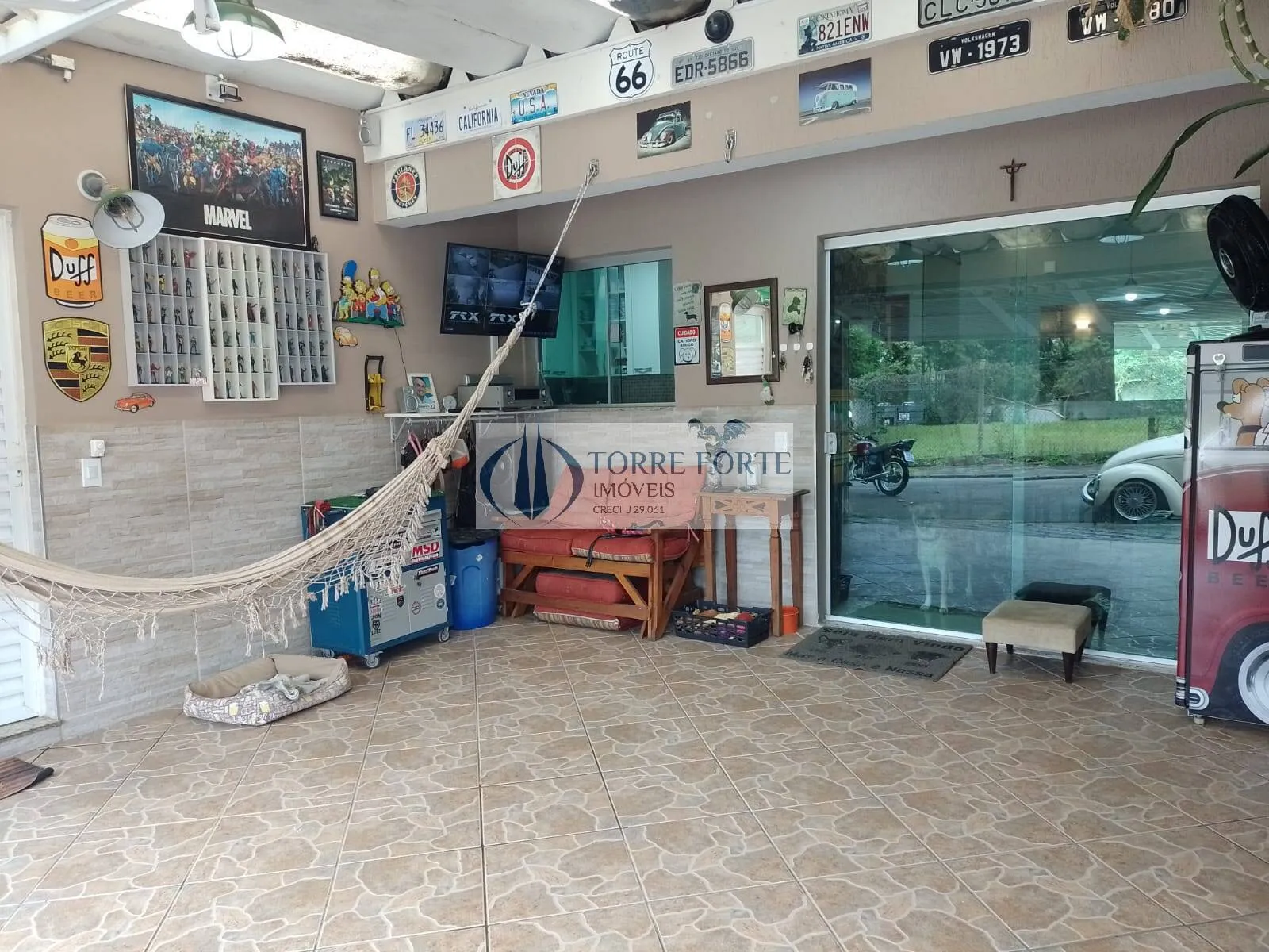 Foto do imóvel linda casa 3 dormitórios, com 2 vagas em ótima localização em Rua Lins