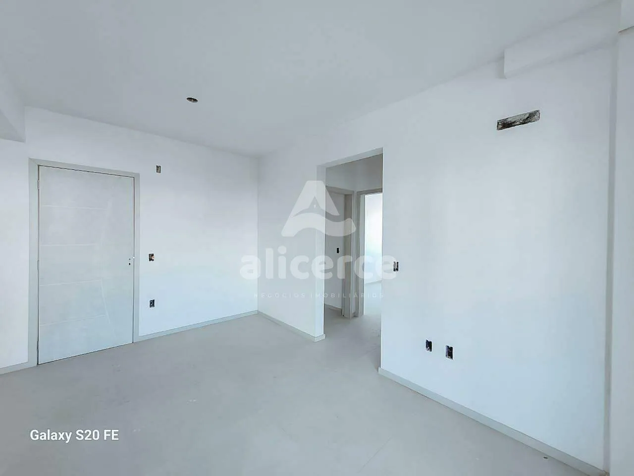 Imagem Seu novo lar no Nova Palhoça: 3 quartos, sacada c/ churrasqueira e área de lazer incrível!