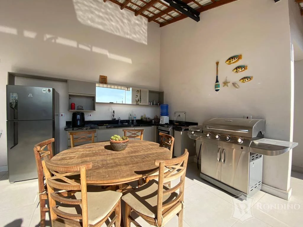 Imagem Casa Sobrado Condomínio Le France. Arquitetura Neoclássica