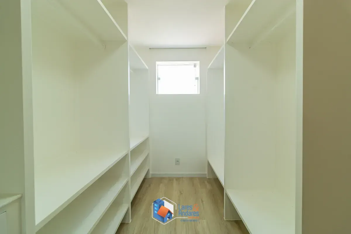 Imagem Casa para venda em Mirandópolis com 4 quartos, sendo 4 suítes, 405m²