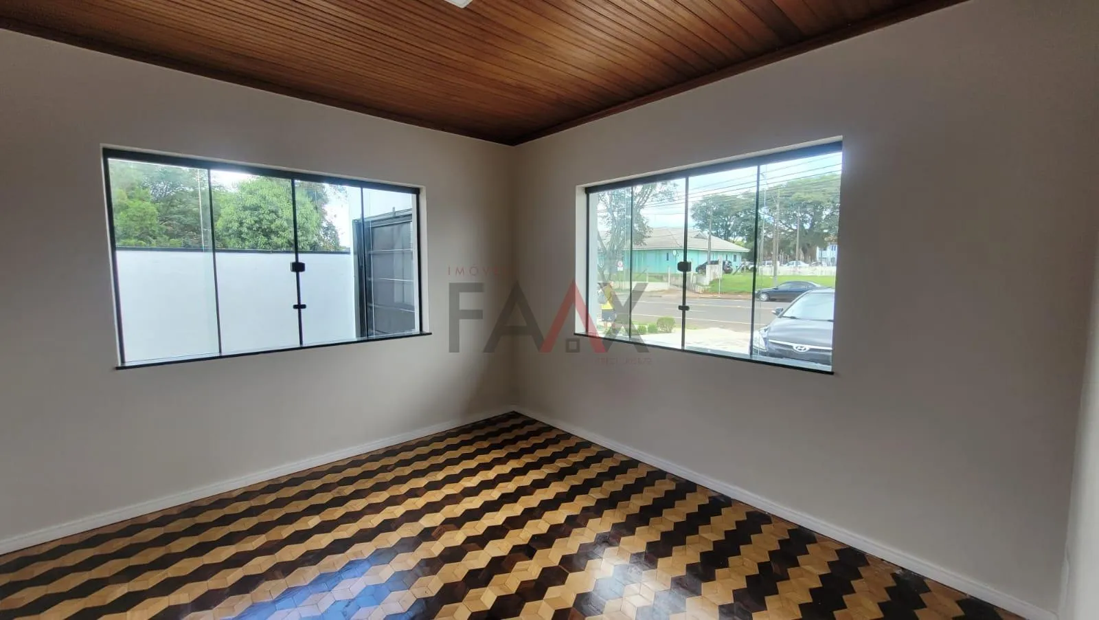 Imagem Excelente sala comercial na Xv de novembro em Guarapuava no Morro alto